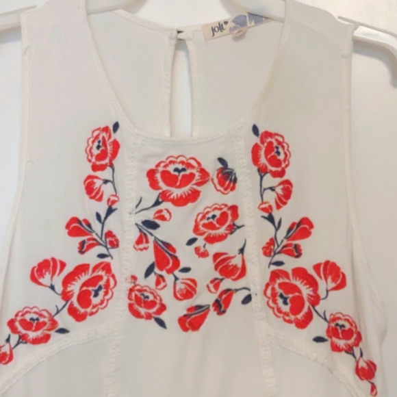 Floral embroidered tank top - Picture 2 of 3